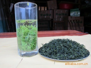 批發(fā)苦丁茶小葉苦丁茶【筠連苦丁茶 又名青山綠水四川省名牌產(chǎn)品