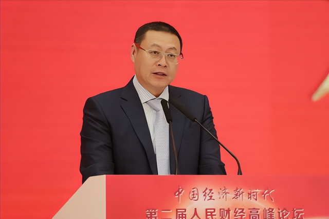 “中国大妈”退休再创业,用废品易拉罐实现百亿年收入