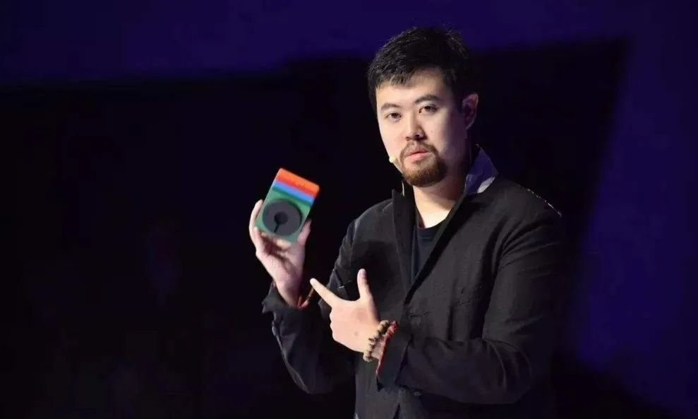 把公司卖给BAT后,他们拿着“退休”的钱再次创业