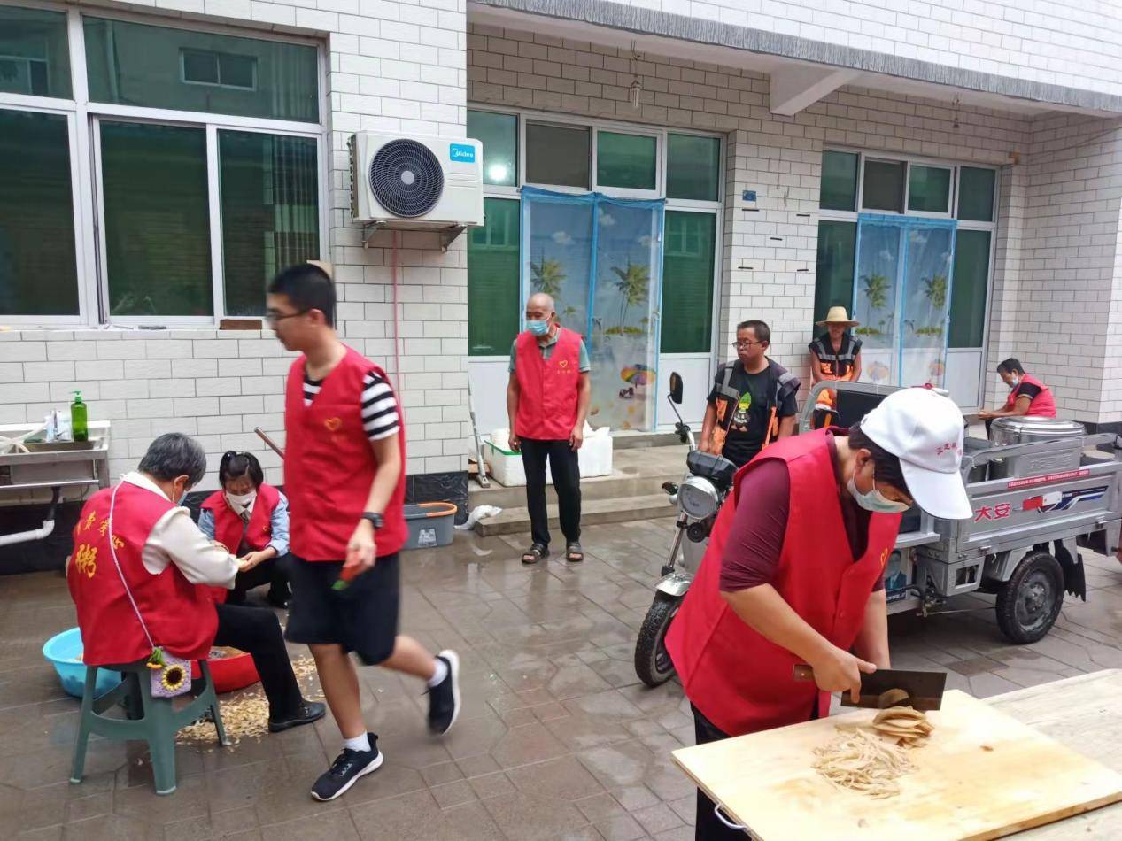 雄安新区容城爱心粥店2022年8月18日(农历七月二十一)粥讯