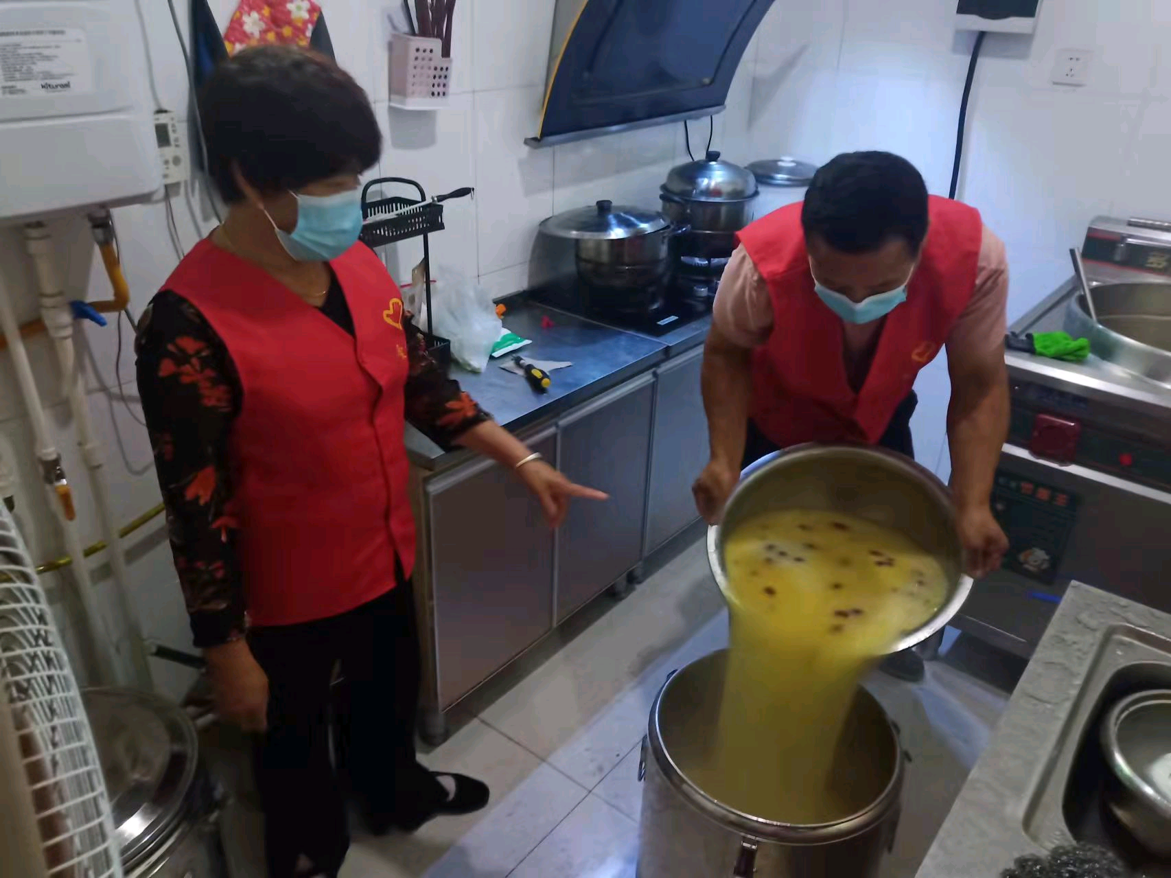 【中国记录】雄安新区容城爱心粥店2022年8月19日(农历七月二十二)粥讯