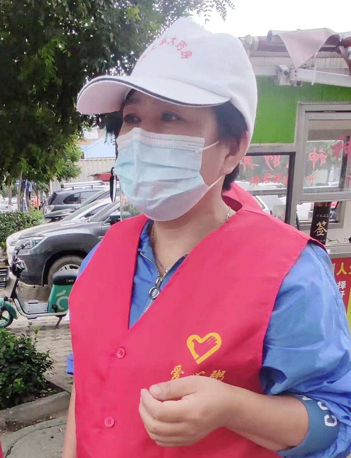发现最美志愿者———大直若屈话小歪