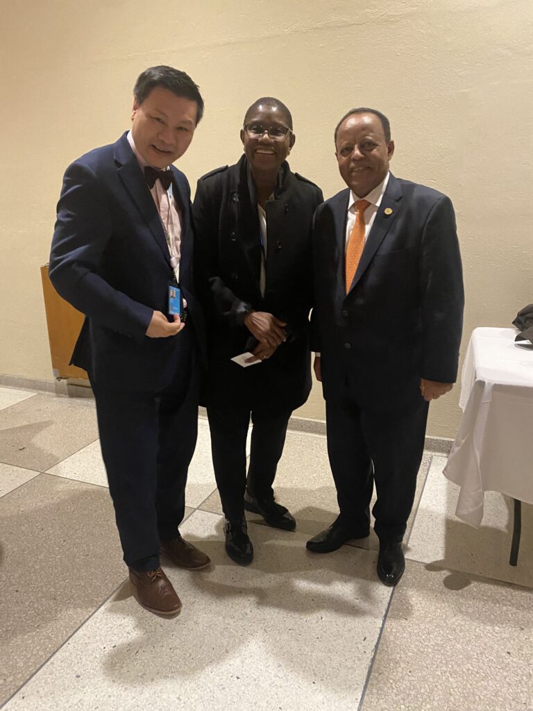 联合国网合集团热烈祝贺中国新一届的国家领导人新闻发布见面会