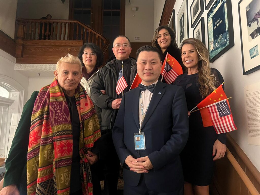庆祝联合国妇女大会暨联合国和平音乐会颁奖盛典-联合国网合集团林安迪主席向中国人民和世界各国人民拜年