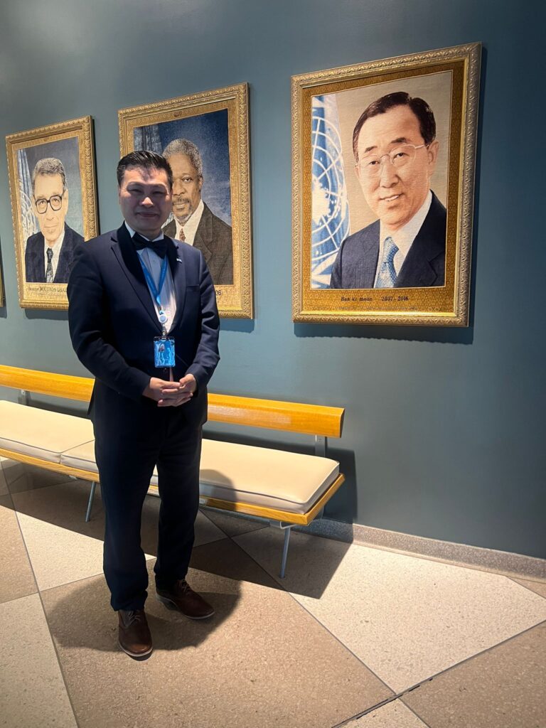 庆祝联合国妇女大会暨联合国和平音乐会颁奖盛典-联合国网合集团林安迪主席向中国人民和世界各国人民拜年