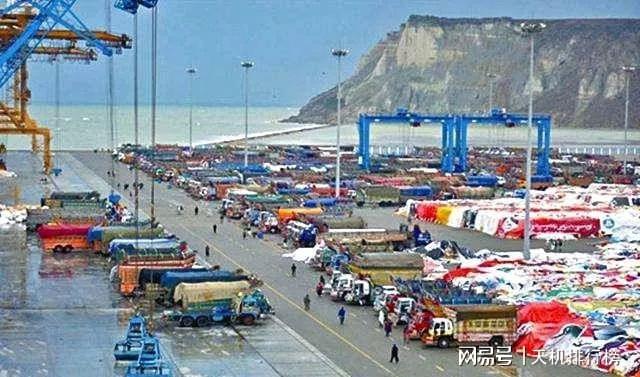 <strong>何五星:喀什金融定位为“新丝绸之路金融中心”的主要依据、方向内容和政策建议</strong>