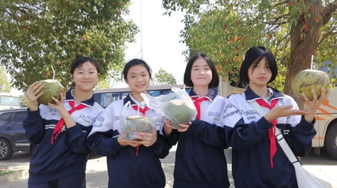 湖南永兴县文郡文昌学校:师生赴安仁开展一日游学之旅