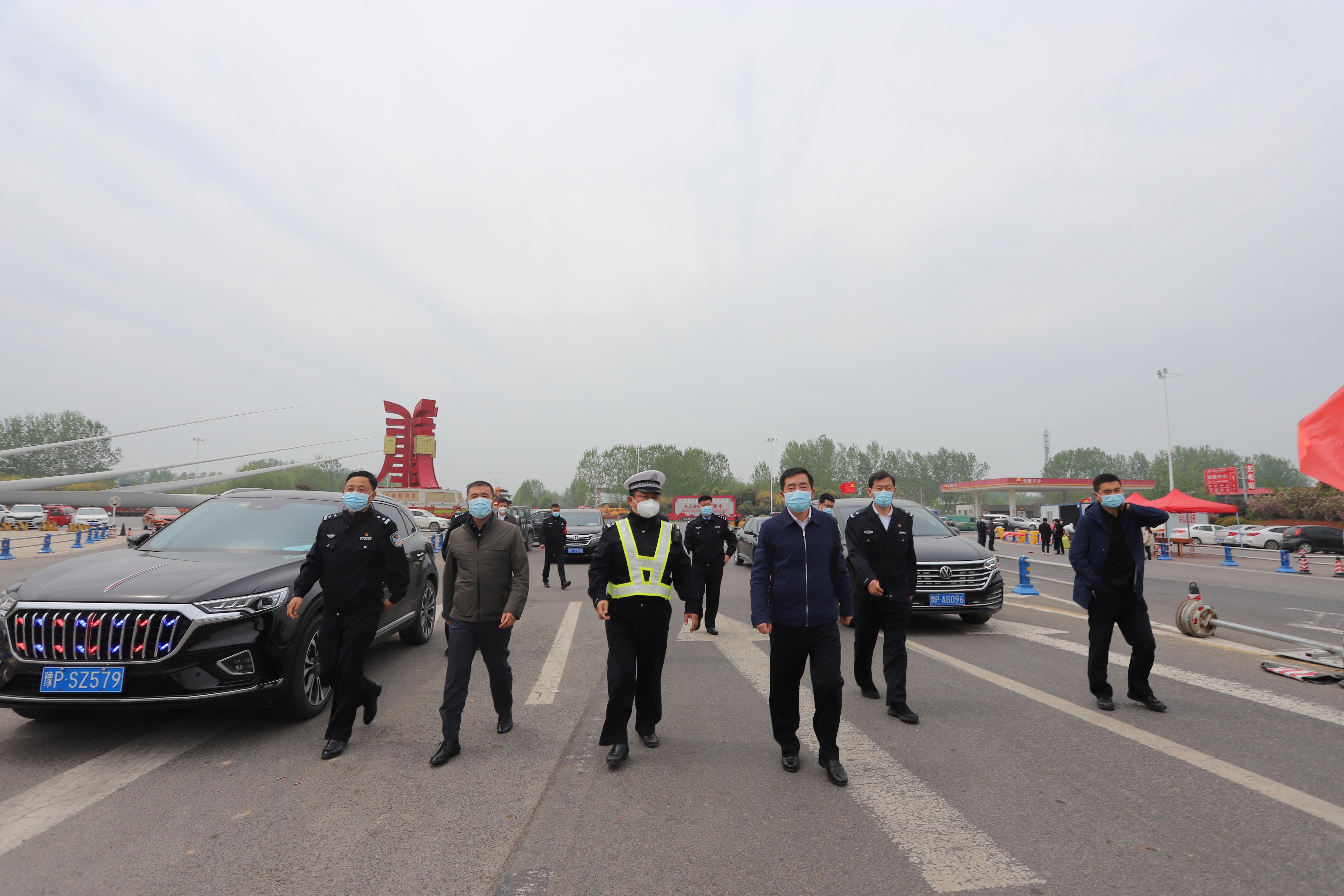 太康公安“标兵榜”之① 梁辉 交通安全指挥员、道路畅通服务员