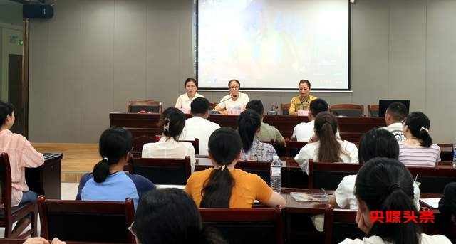 贵州省从江县:导游和景区讲解员培训开班