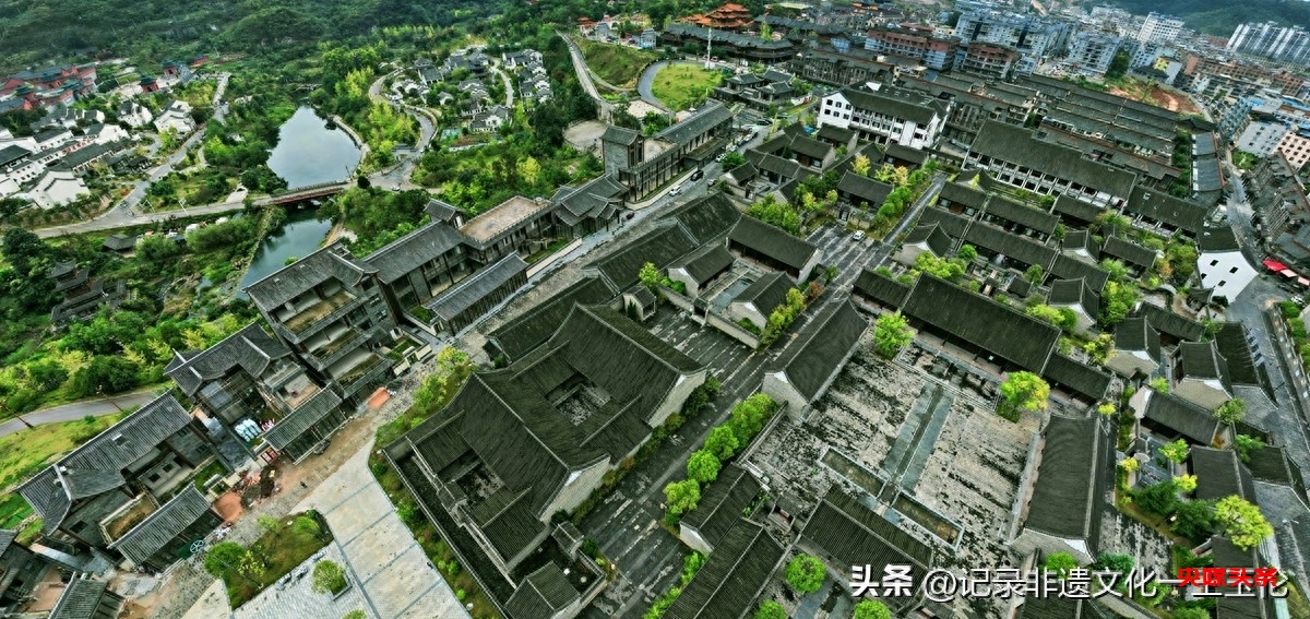 “这里是福泉”旅游达人座谈交流会:共襄旅游新篇章