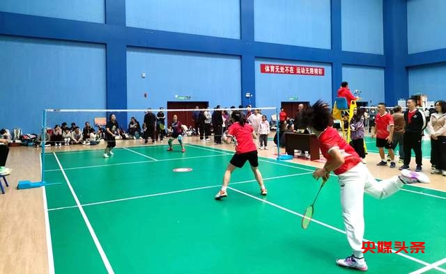 热血落幕！2023年黔南州羽毛球超级联赛（福泉站）盛大闭幕